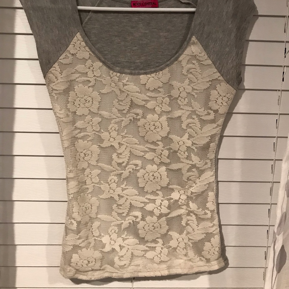 Gray Floral Lace T-shirt